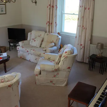 Grey Gables Bed and breakfast 3*